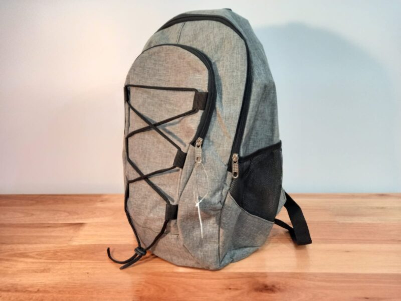 Mochila acolchada C/cordon